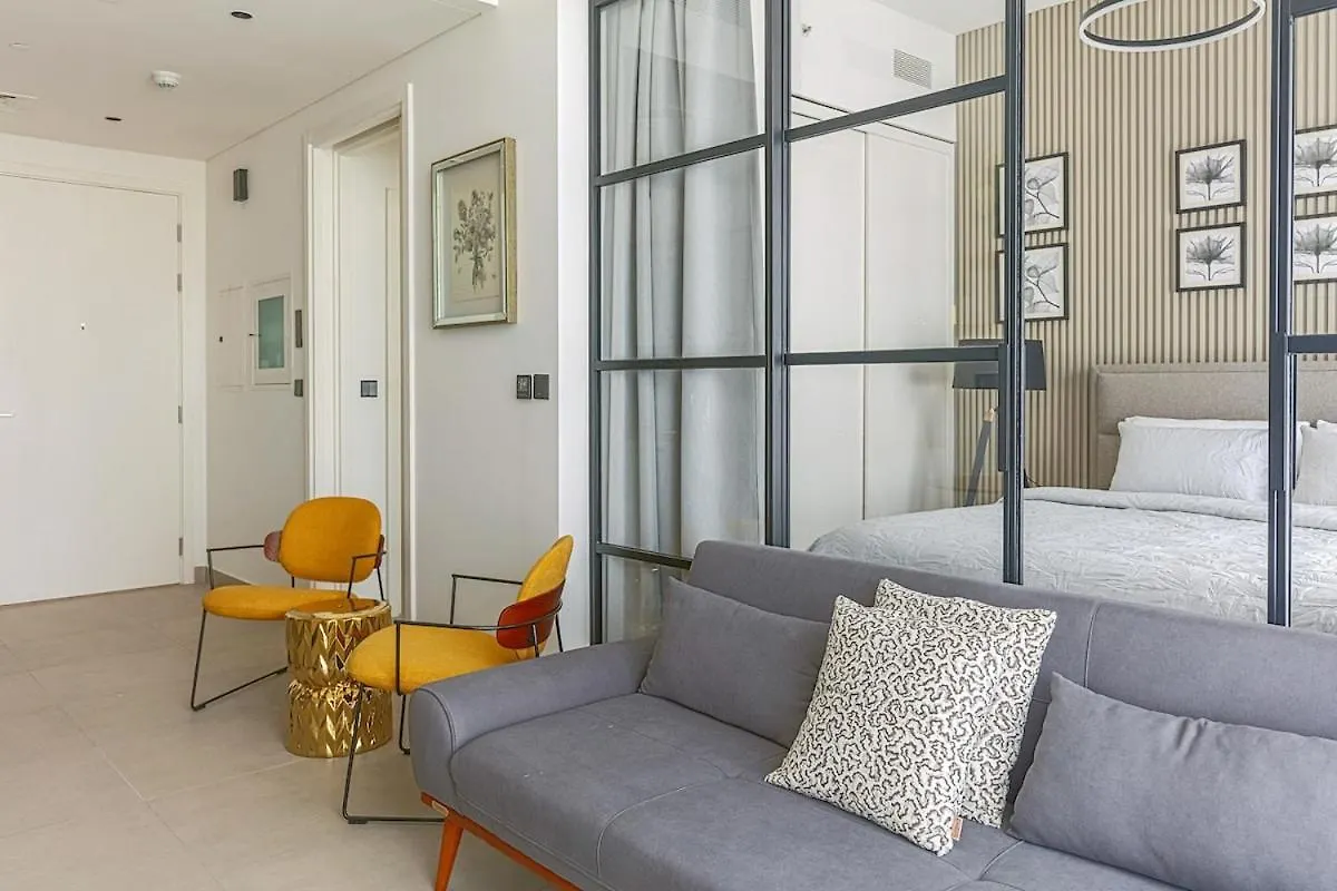 Cozy 1 Bdr Apartment With Pool And Beach Access Dubai