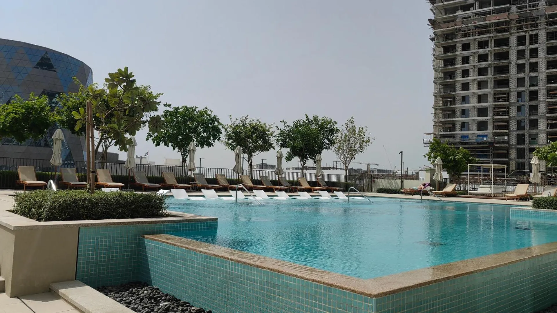 Cozy 1 Bdr Apartment With Pool And Beach Access Dubai