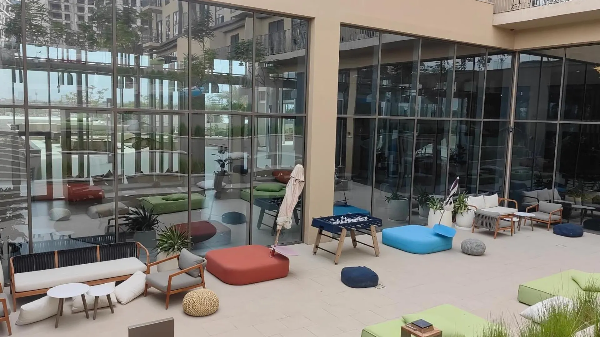Cozy 1 Bdr Apartment With Pool And Beach Access Dubai