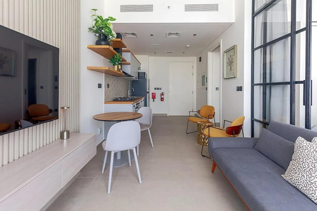 Cozy 1 Bdr Apartment With Pool And Beach Access Dubai
