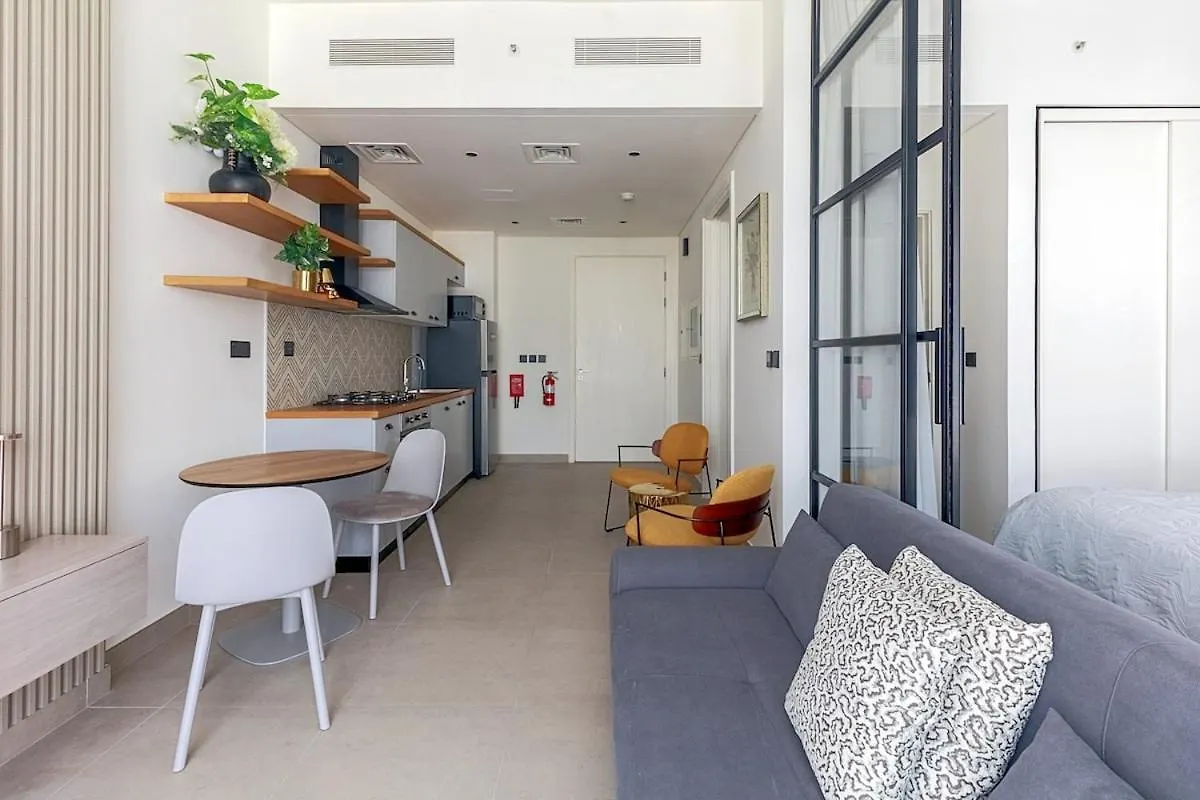 Cozy 1 Bdr Apartment With Pool And Beach Access Dubai