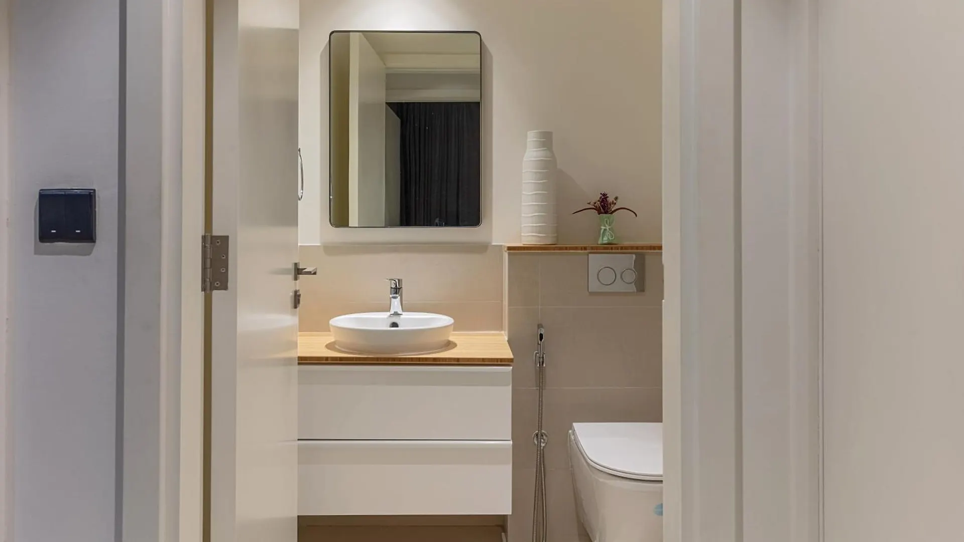 Cozy 1 Bdr Apartment With Pool And Beach Access Dubai
